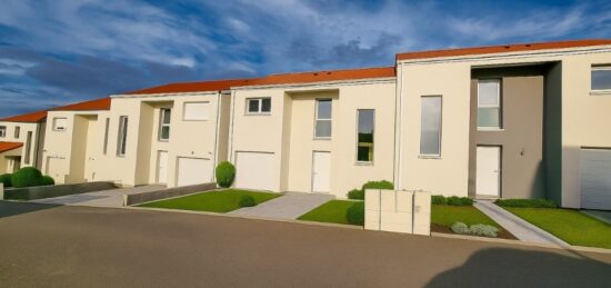 Maison neuve à Sainte-Marie-aux-Chênes, Grand Est